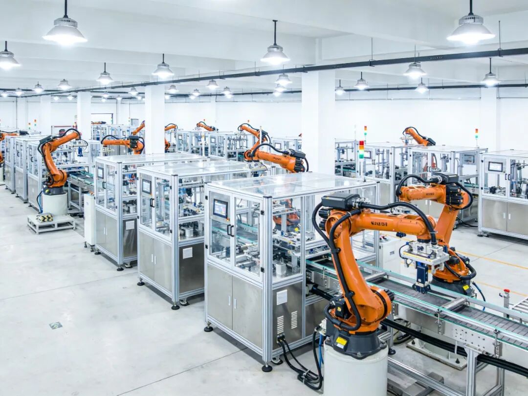 2026数字化转型深水区:中小企业不躺平,这样破局更高效! 2026数字化转型深水区:中小企业不躺平,这样破局更高效!